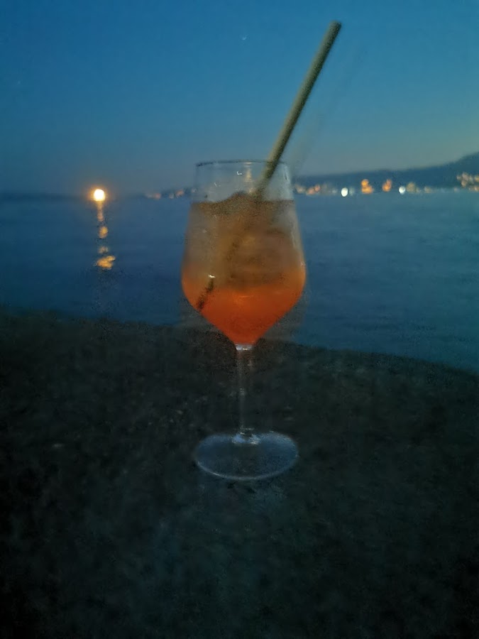 More u sumrak uz plažu Grčevo
